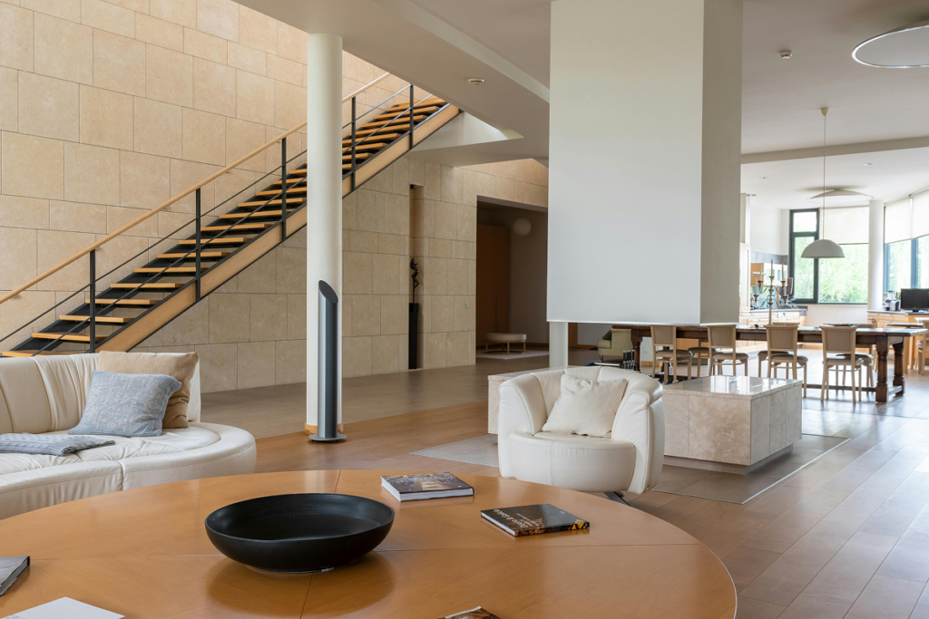 Modern Luxe Residence
